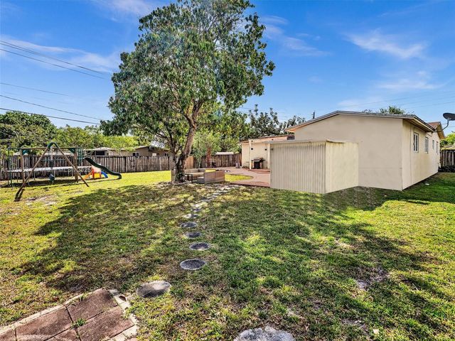 4401 Johnson St, Hollywood, FL 33021