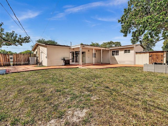 4401 Johnson St, Hollywood, FL 33021