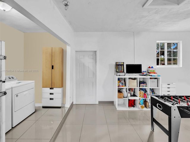 4401 Johnson St, Hollywood, FL 33021