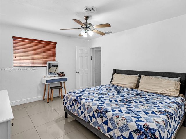 4401 Johnson St, Hollywood, FL 33021