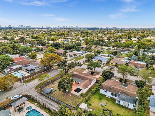 4401 Johnson St, Hollywood, FL 33021