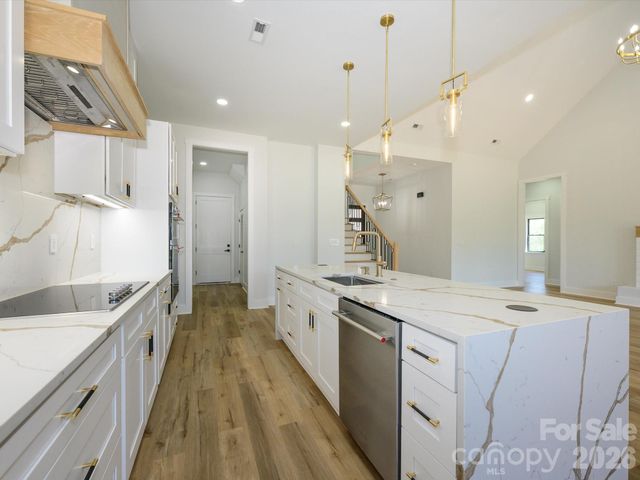 1012 Harrogate Drive, Bessemer City, NC 28016