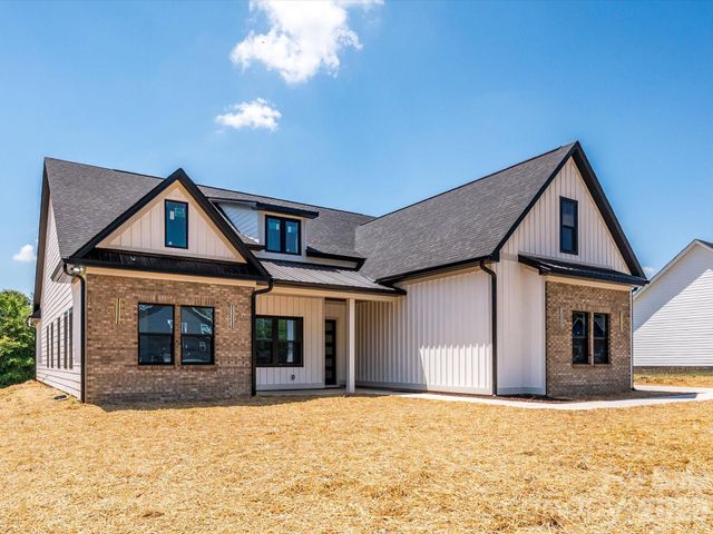 1012 Harrogate Drive, Bessemer City, NC 28016