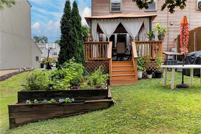 330 Parkside Drive, Macungie Boro, PA 18062