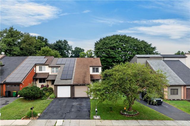 330 Parkside Drive, Macungie Boro, PA 18062