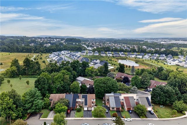 330 Parkside Drive, Macungie Boro, PA 18062