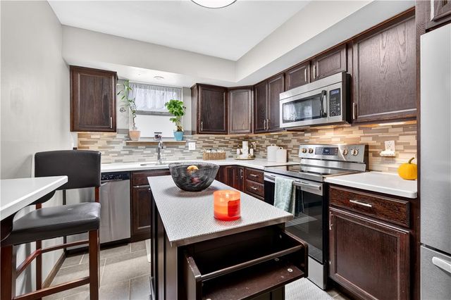 330 Parkside Drive, Macungie Boro, PA 18062