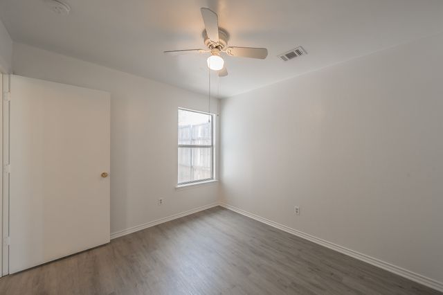 3031 Lela Street, Irving, TX 75061