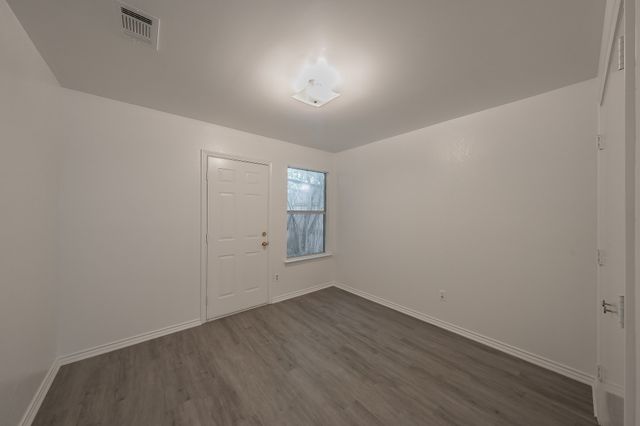 3031 Lela Street, Irving, TX 75061