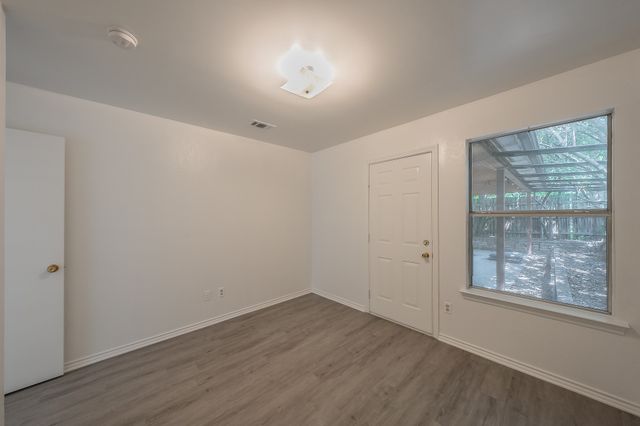 3031 Lela Street, Irving, TX 75061