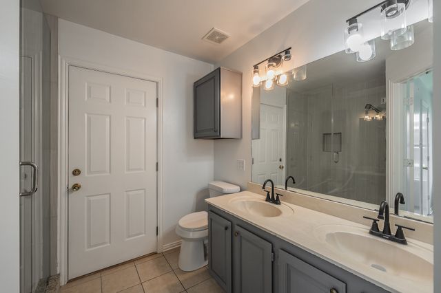 3031 Lela Street, Irving, TX 75061