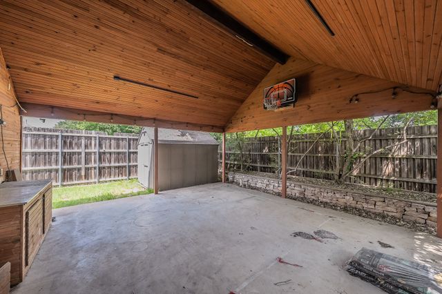 3031 Lela Street, Irving, TX 75061