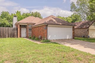 3031 Lela Street, Irving, TX 75061