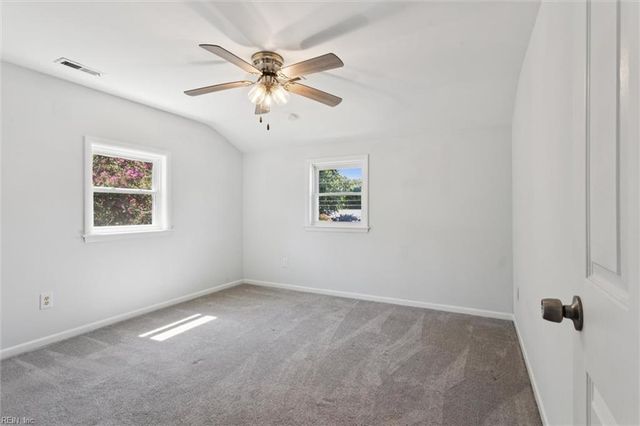 205 Gumwood DR, Hampton, VA 23666