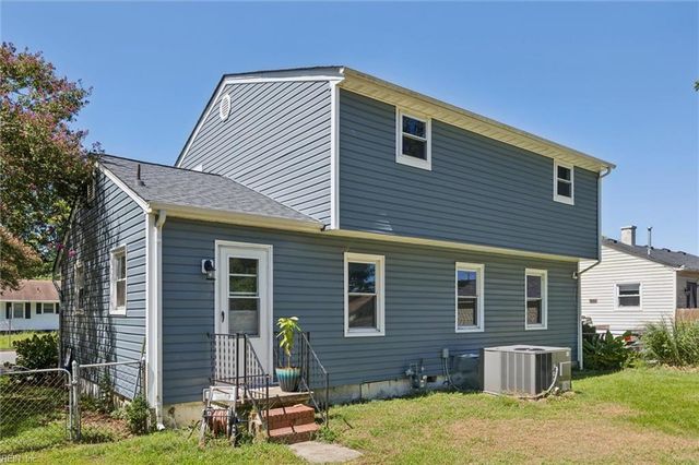 205 Gumwood DR, Hampton, VA 23666