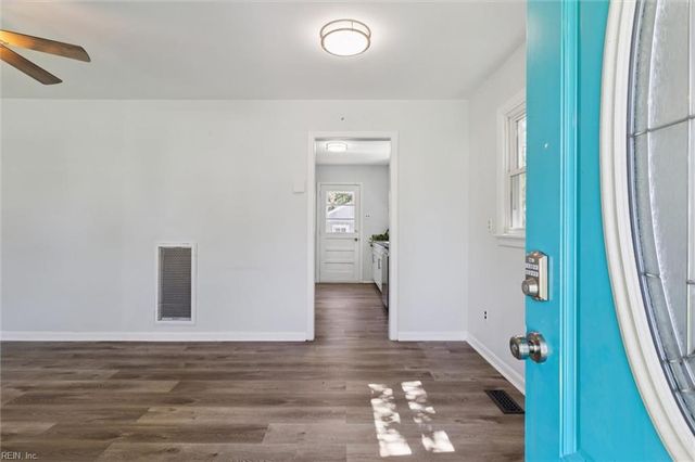 205 Gumwood DR, Hampton, VA 23666