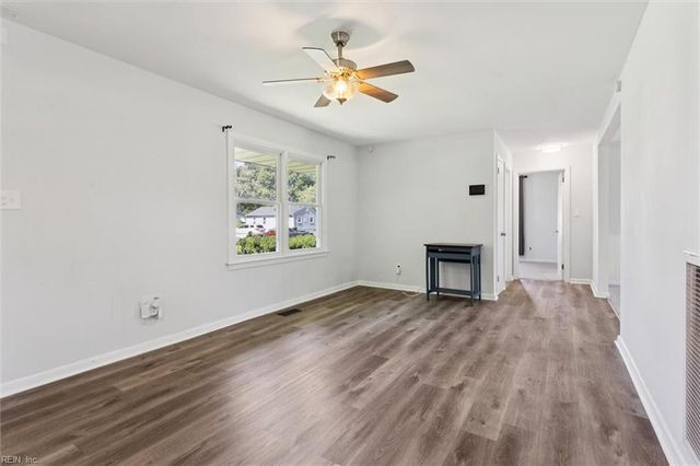 205 Gumwood DR, Hampton, VA 23666