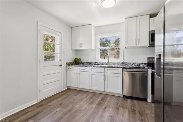 205 Gumwood DR, Hampton, VA 23666