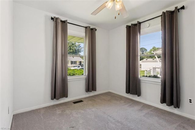 205 Gumwood DR, Hampton, VA 23666