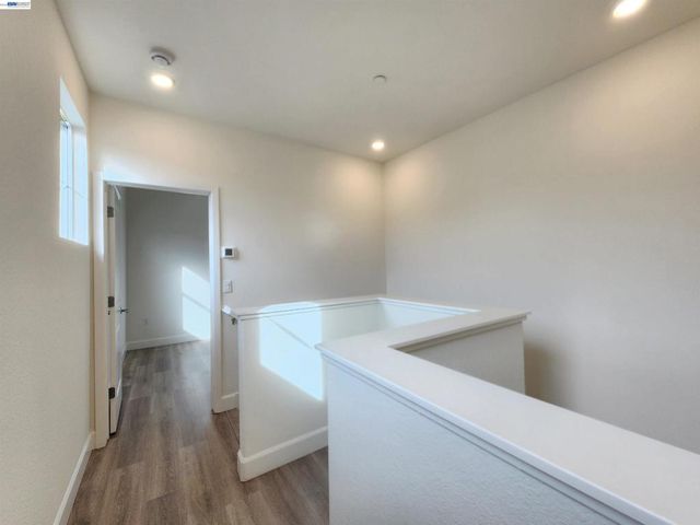 417 417 Mystic Ln, Pittsburg, CA 94565