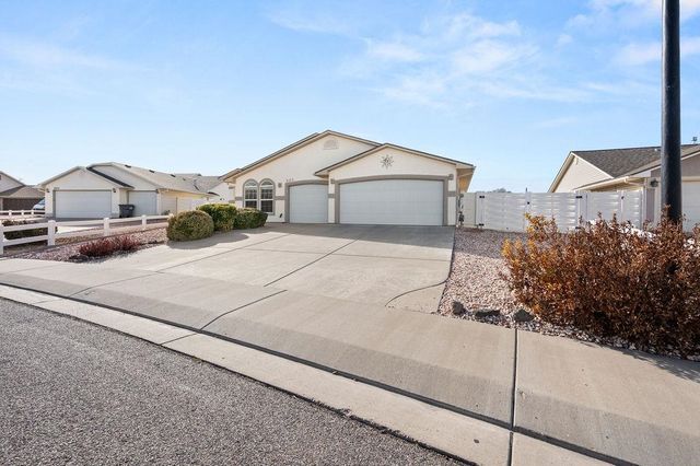 203 Round Rock Circle, Grand Junction, CO 81503