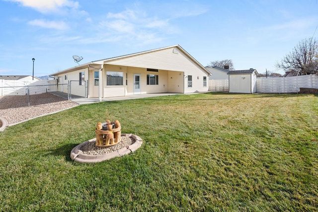203 Round Rock Circle, Grand Junction, CO 81503
