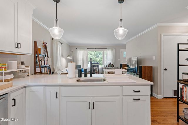 254 Kenwood Avenue, Bethlehem, NY 12054