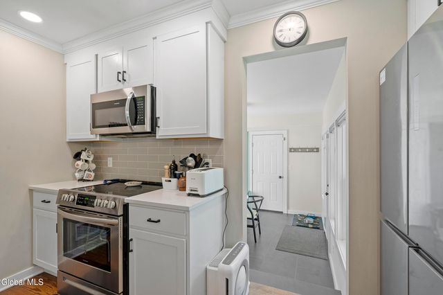 254 Kenwood Avenue, Bethlehem, NY 12054