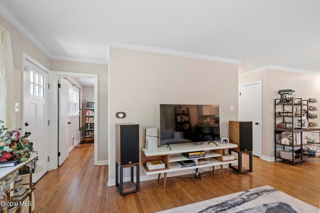 254 Kenwood Avenue, Bethlehem, NY 12054