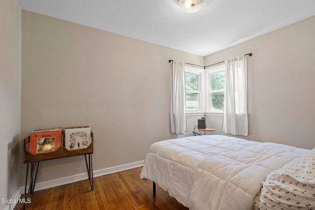 254 Kenwood Avenue, Bethlehem, NY 12054