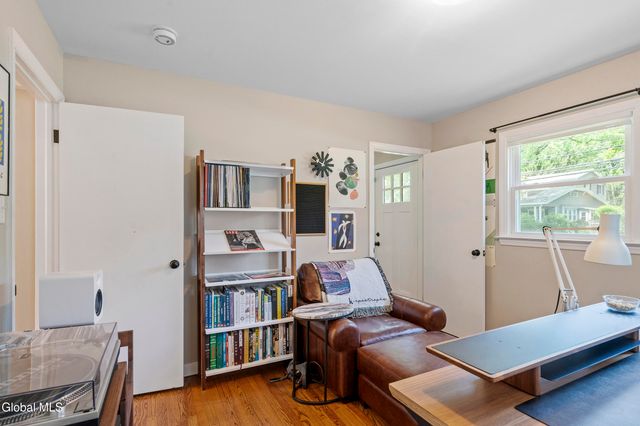 254 Kenwood Avenue, Bethlehem, NY 12054
