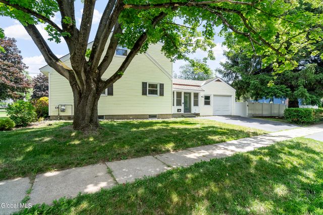254 Kenwood Avenue, Bethlehem, NY 12054