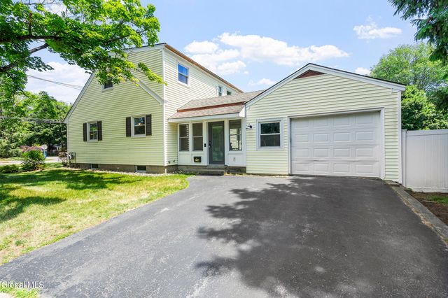 254 Kenwood Avenue, Bethlehem, NY 12054