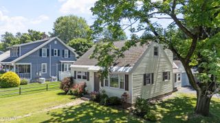 254 Kenwood Avenue, Bethlehem, NY 12054