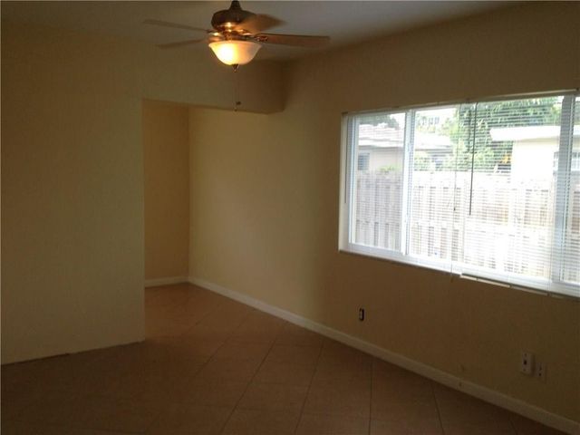 837 NE 17th Avenue, Fort Lauderdale, FL 33304