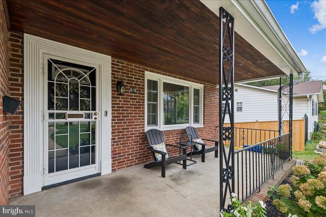 418 N CHAPEL GATE LN, Baltimore, MD 21229