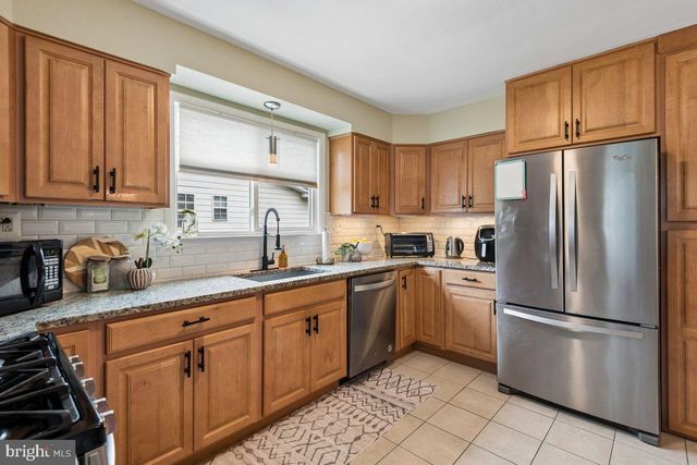 418 N CHAPEL GATE LN, Baltimore, MD 21229