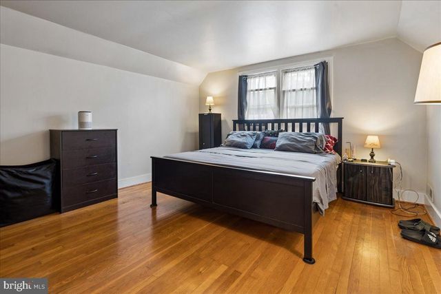 418 N CHAPEL GATE LN, Baltimore, MD 21229