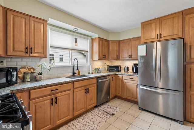 418 N CHAPEL GATE LN, Baltimore, MD 21229