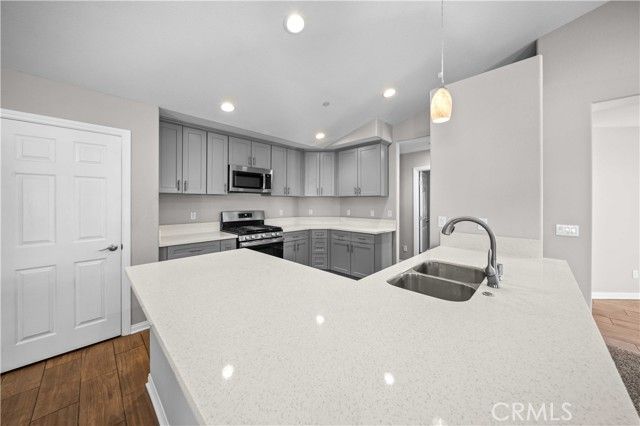 2009 E Jenner, Lancaster, CA 93535