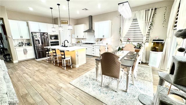 6308 Gambetta Street, Las Vegas, NV 89115