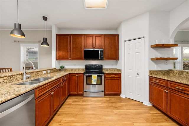 7957 SW 77TH AVENUE, Gainesville, FL 32608