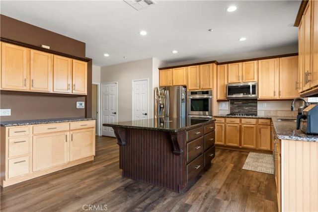 13013 Mesa Verde Way, Sylmar, CA 91342