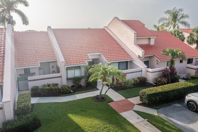 3303 SE Sandpiper Circle, Port St Lucie, FL 34952