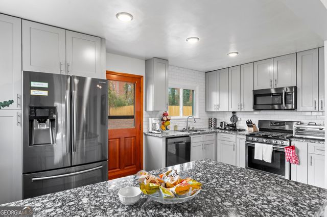3259 N Fulton Avenue, Hapeville, GA 30354