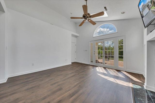 4822 Cave Spring LN, Roanoke, VA 24018