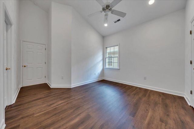 4822 Cave Spring LN, Roanoke, VA 24018