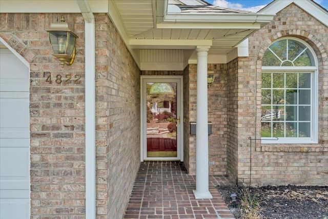 4822 Cave Spring LN, Roanoke, VA 24018
