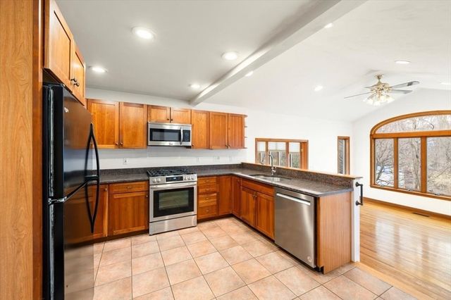 28 Barnesdale Road, Natick, MA 01760