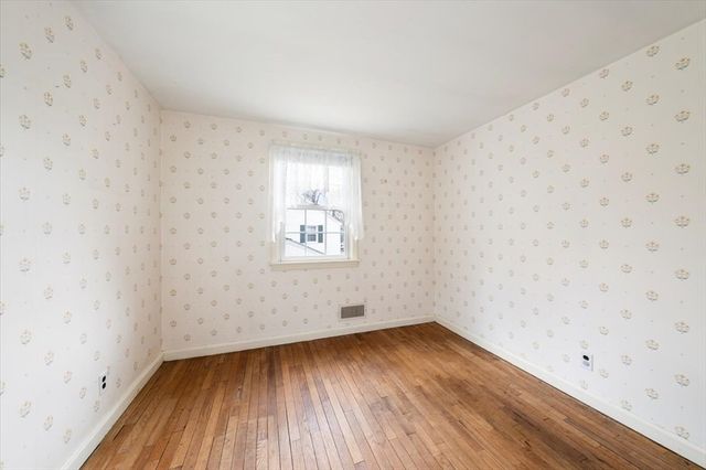 28 Barnesdale Road, Natick, MA 01760